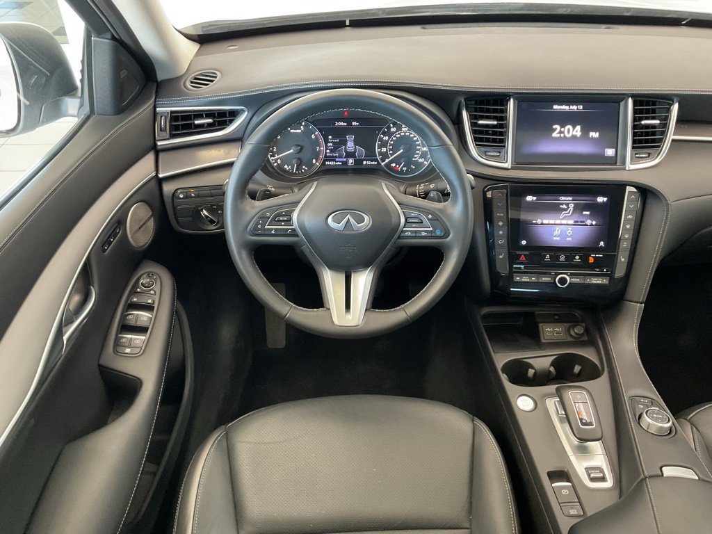 Used 2023 INFINITI QX50 Luxe AWD/4WD image 16