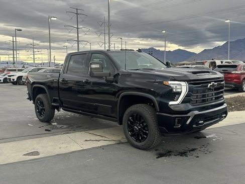 New 2025 Chevrolet Silverado 3500 High Country w/ High Country Premium Package image 32