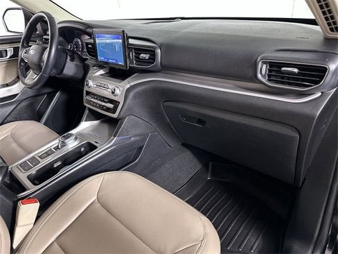 Used 2021 Ford Explorer XLT w/ Equipment Group 202A image 30