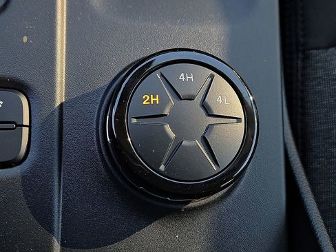 New 2025 Ford Ranger XLT w/ Equipment Group 301A High image 15