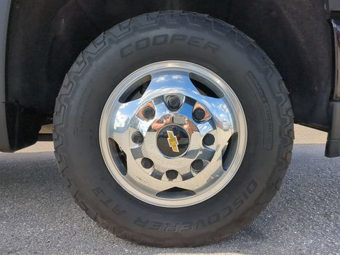 Used 2022 Chevrolet Silverado 3500 High Country AWD/4WD image 10