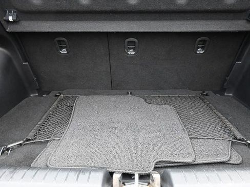 Certified 2024 Hyundai Venue SEL FWD image 10