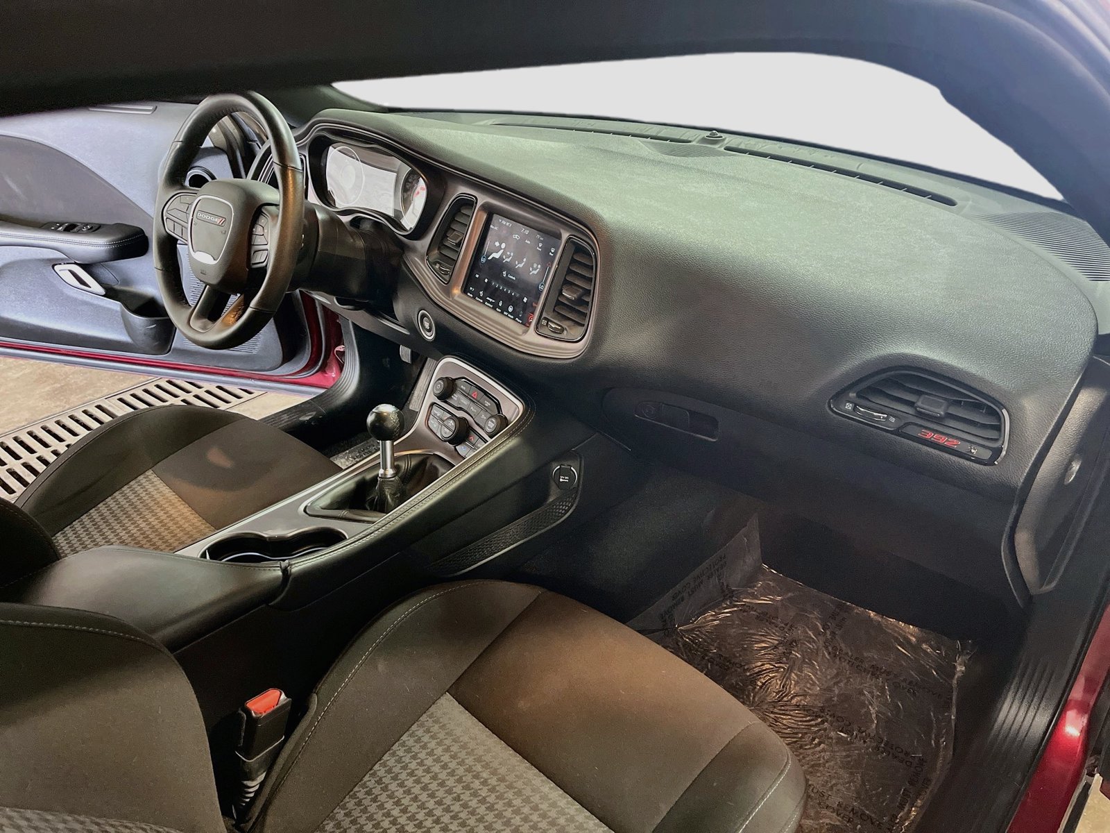 Used 2022 Dodge Challenger R/T Scat Pack RWD image 28