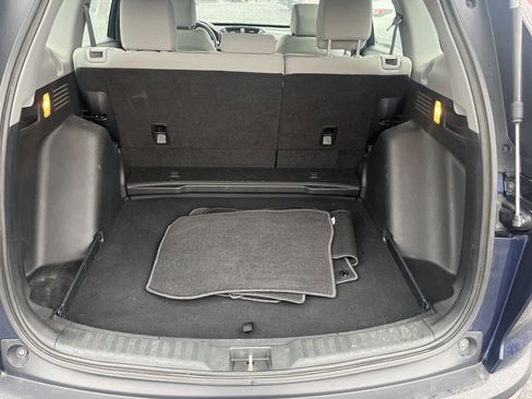 Used 2020 Honda CR-V LX image 5