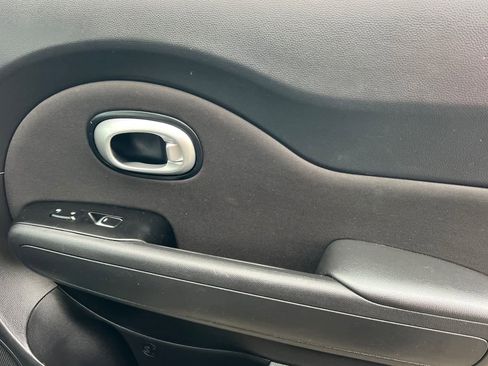 Used 2019 Kia Soul w/ Convenience Package image 18