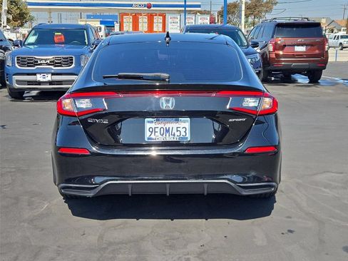 Used 2023 Honda Civic Sport image 29