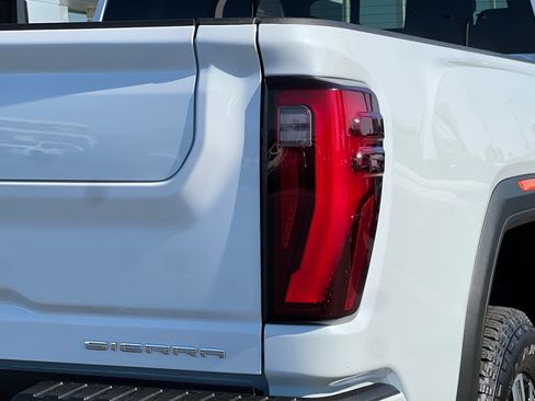 New 2026 GMC Sierra 2500 Denali w/ Denali Reserve Package AWD/4WD image 7