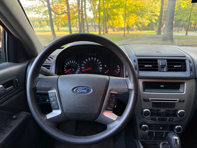 Used 2012 Ford Fusion SE FWD image 9