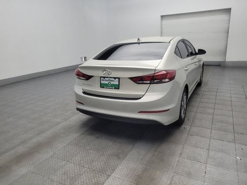 Used 2017 Hyundai Elantra SE FWD image 9