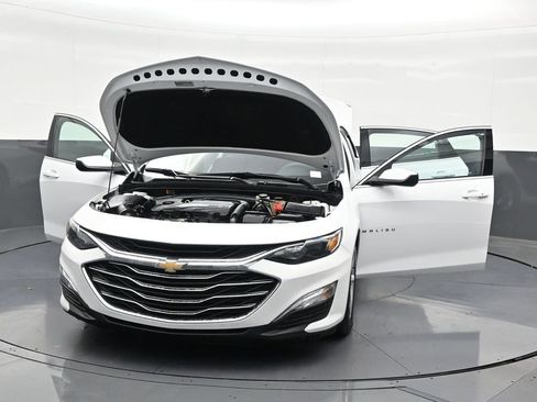 Used 2024 Chevrolet Malibu LS FWD image 39