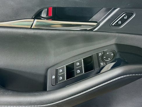 Used 2024 MAZDA CX-30 AWD 2.5 S w/ Preferred Package image 21