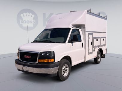 New 2025 GMC Savana 3500 w/ Power Convenience Package