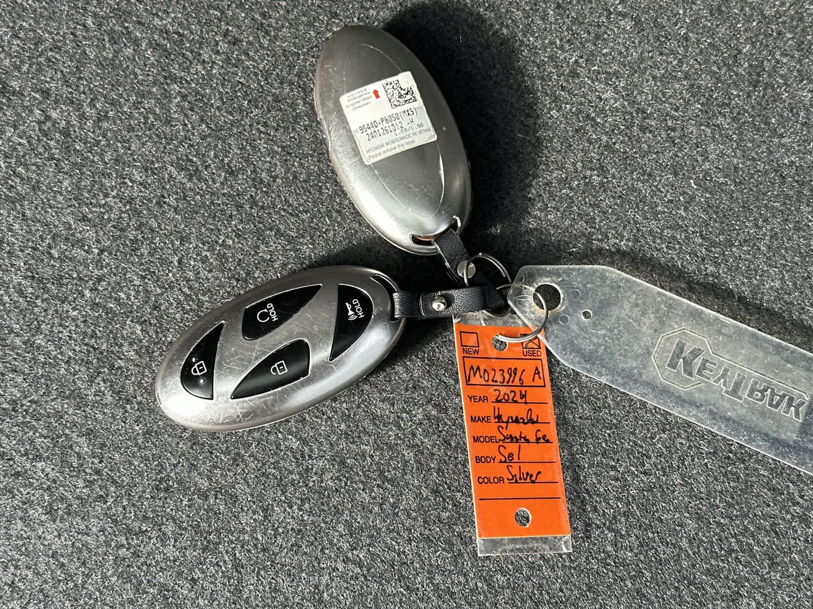 Used 2024 Hyundai Santa Fe SEL AWD/4WD image 25