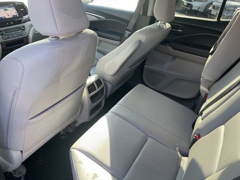 Used 2023 Honda Ridgeline RTL-E image 4