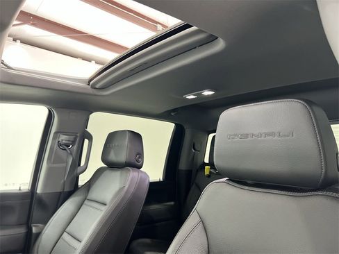 Used 2023 GMC Sierra 2500 Denali image 19