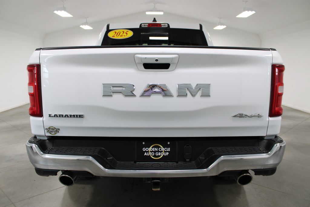 Used 2025 RAM 1500 Laramie AWD/4WD image 8