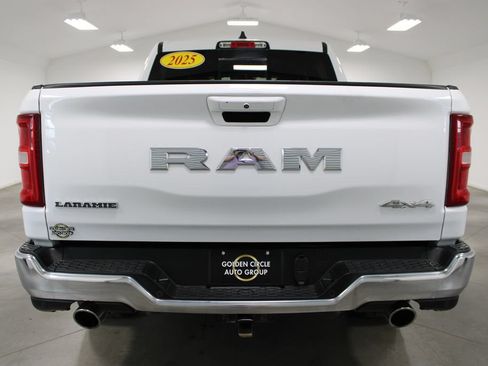 Used 2025 RAM 1500 Laramie AWD/4WD image 8