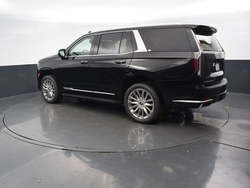 Used 2021 Cadillac Escalade Premium Luxury image 4