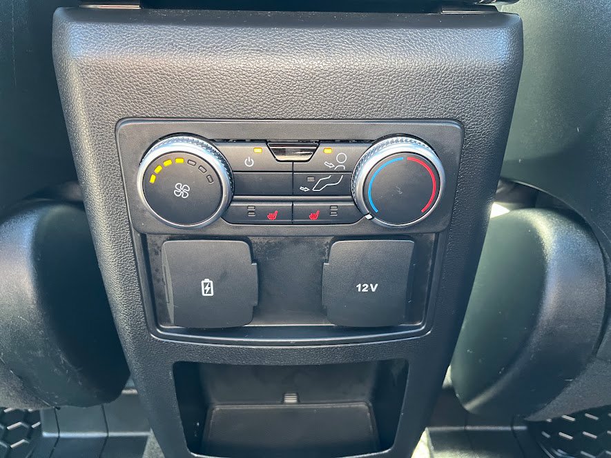 Used 2020 Ford Explorer XLT w/ Equipment Group 202A AWD/4WD image 42