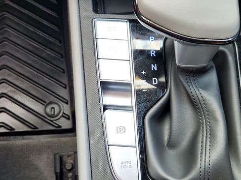 Certified 2023 Hyundai Elantra SEL w/ Convenience Package FWD image 22