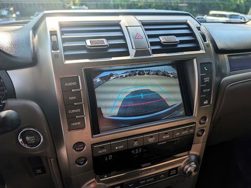 Used 2019 Lexus GX 460 Premium AWD/4WD image 19