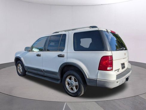 Used 2003 Ford Explorer XLT RWD image 3