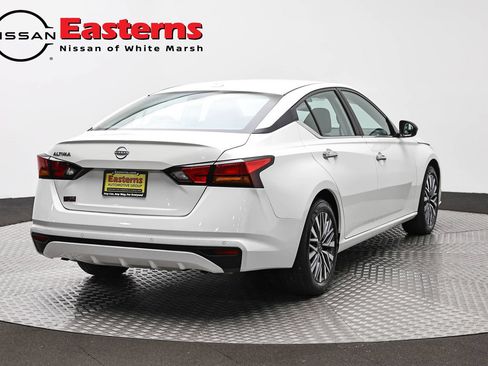 Used 2025 Nissan Altima 2.5 SV FWD image 5
