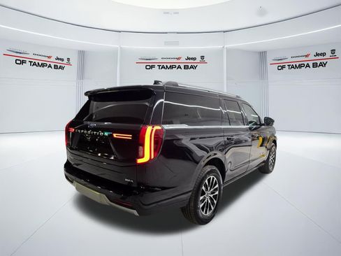 Used 2025 Ford Expedition Max Platinum AWD/4WD image 6