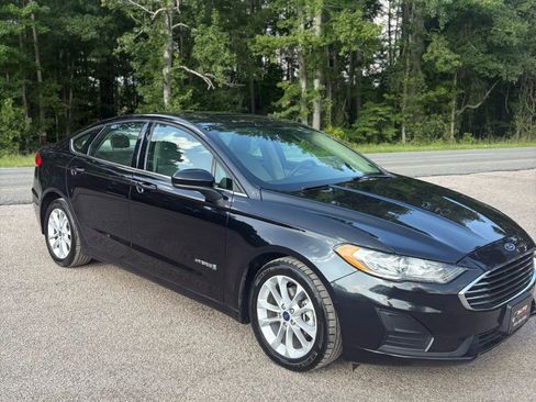 Used 2019 Ford Fusion SE image 7