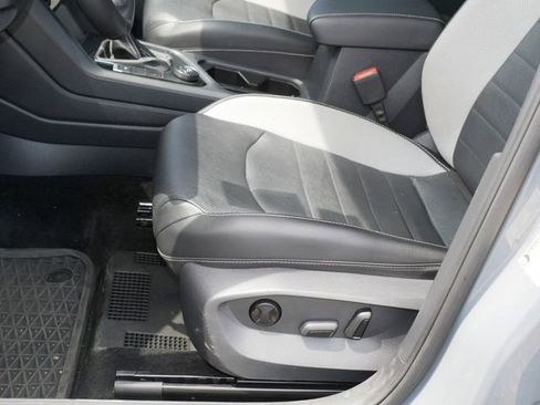 Certified 2023 Volkswagen Taos SEL AWD/4WD image 14