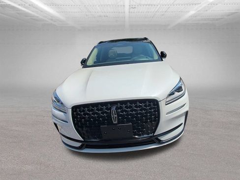 Used 2025 Lincoln Corsair Grand Touring w/ Equipment Group 302A AWD/4WD image 28