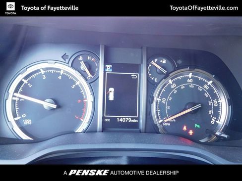 Used 2024 Toyota 4Runner Limited image 6