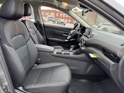 Certified 2025 Nissan Sentra SR w/ SR Premium Package image 36