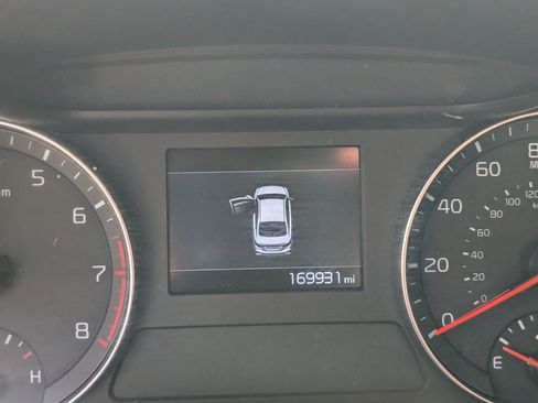 Used 2019 Kia Forte LXS image 20