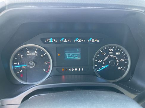 Used 2016 Ford F150 XLT image 15