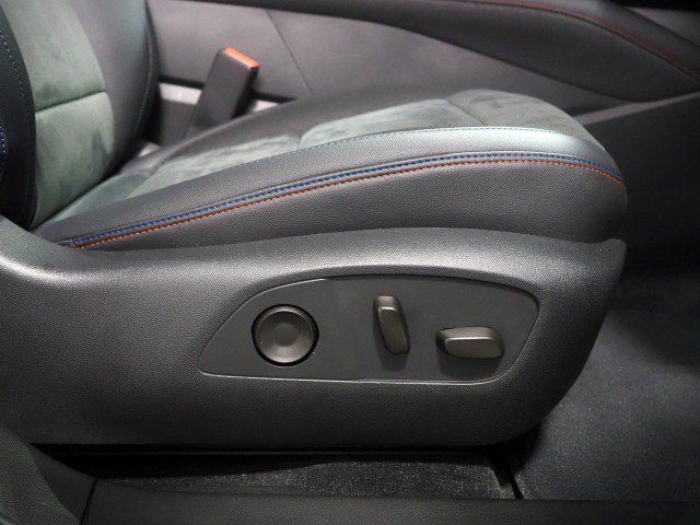 Used 2024 Chevrolet Blazer EV AWD RS image 70