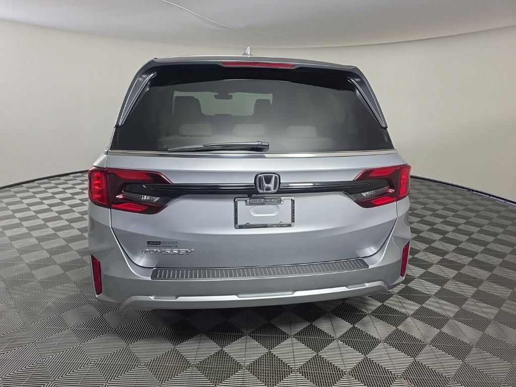 Used 2026 Honda Odyssey EX-L image 4