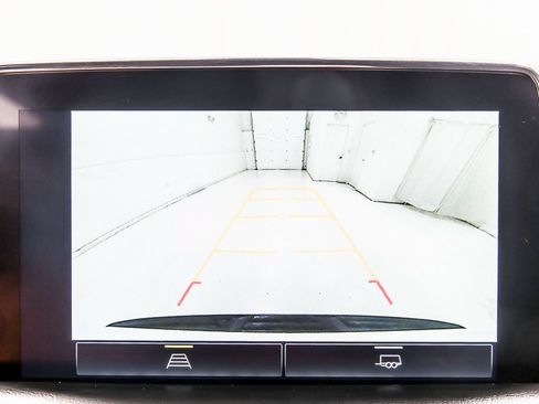 Used 2022 Chevrolet Suburban LT RWD image 15