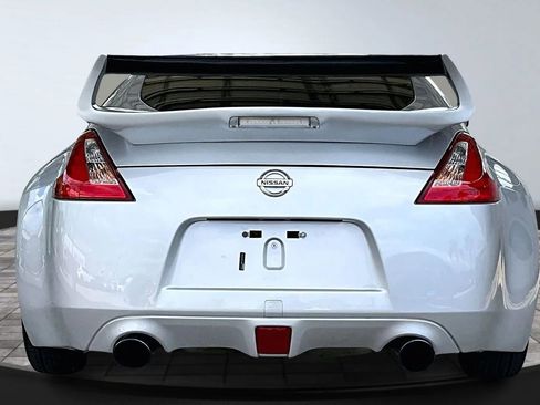 Used 2014 Nissan 370Z Coupe image 5