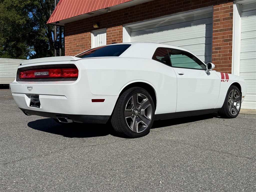 Used 2012 Dodge Challenger R/T RWD image 37