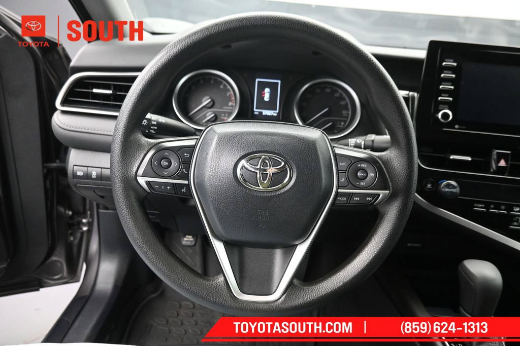 Used 2022 Toyota Camry LE FWD image 21