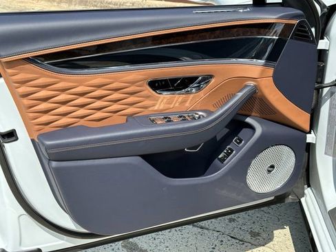 New 2024 Bentley Flying Spur W12 image 15