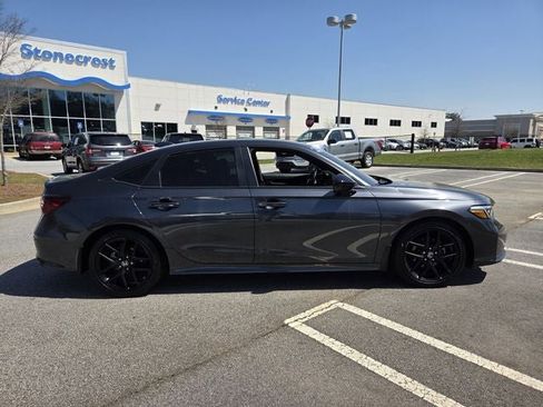 Used 2025 Honda Civic Sport image 9