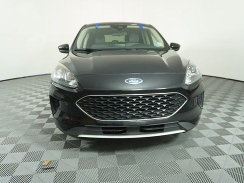 Used 2020 Ford Escape SE FWD image 2