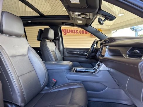 Used 2021 GMC Yukon Denali w/ Denali Ultimate Package image 29