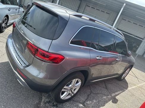 Used 2021 Mercedes-Benz GLB 250 4MATIC w/ Premium Package image 7