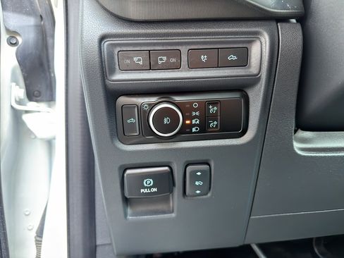 Used 2024 Ford F150 Platinum w/ FX4 Off-Road Package AWD/4WD image 26