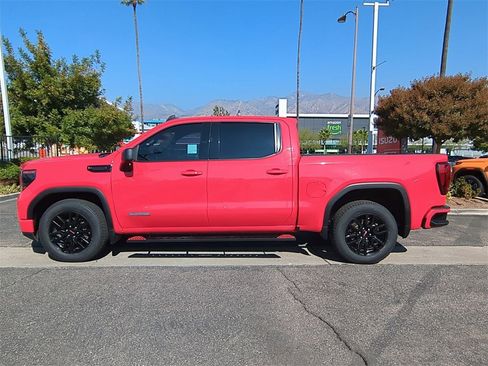 Used 2022 GMC Sierra 1500 Elevation image 2