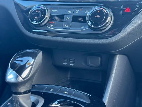 Used 2024 Buick Envista Sport Touring w/ Convenience I Package image 22