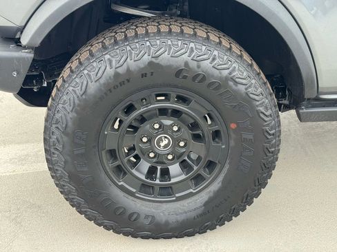 New 2026 Ford Bronco Badlands AWD/4WD image 7